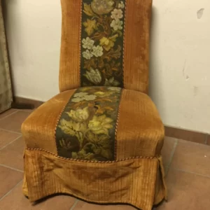 Poltroncina in Velluto Arancione - Inizio '900