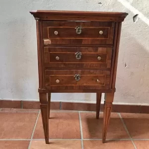Comodino Luigi XVI - Epoca primo '800 in Noce intarsiato