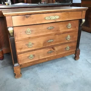 Cassettone Impero Epoca 1800 in Noce con Finimenti in Bronzo