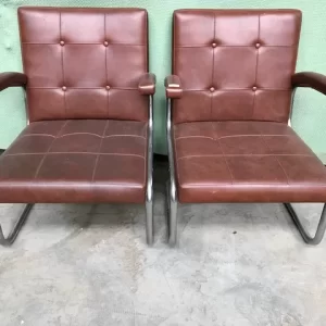 Coppia di Poltrone Modernariato anni '60-'70 in Simil Pelle