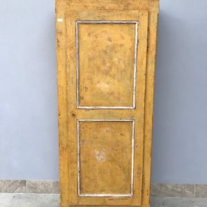 Armadio ad 1 anta - Epoca non indicata Laccato Giallo Materico